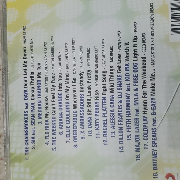 NOW CD 2017 - Picture 2 of 3